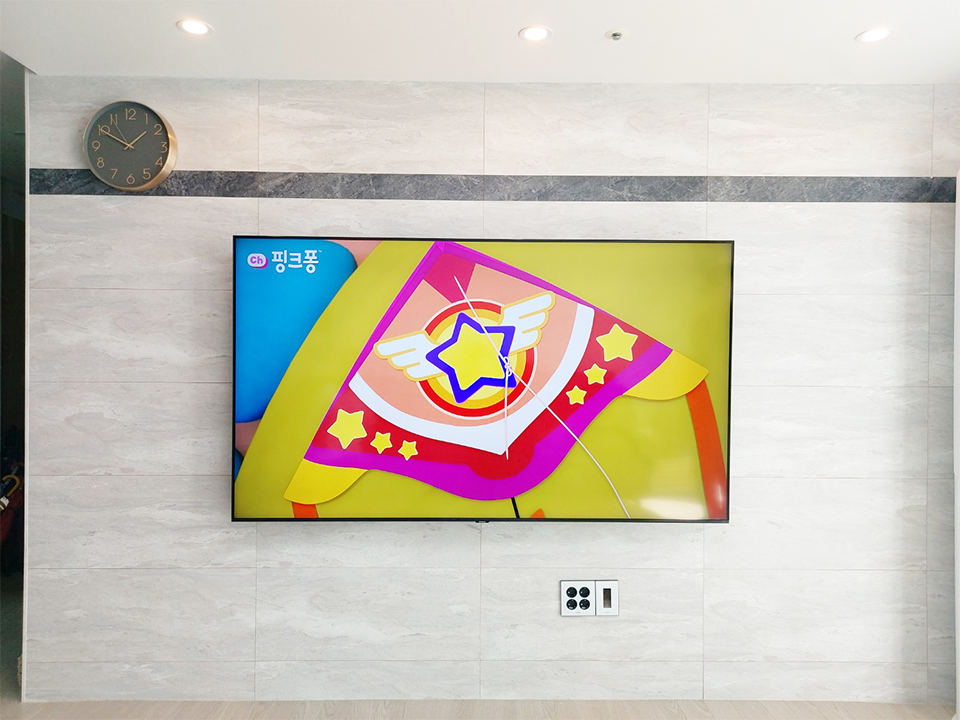 군포 벽걸이티비설치 산본 아파트·TV교체 전문 시공 벽걸이 TV 설치 시공 사진 1