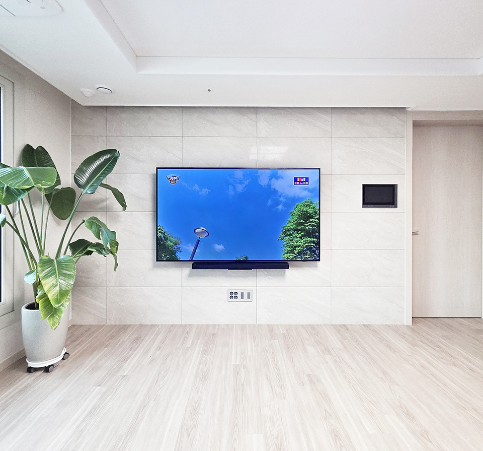 판교 벽걸이티비설치 대형TV 아파트 전문 시공 벽걸이 TV 설치 시공 사진 3