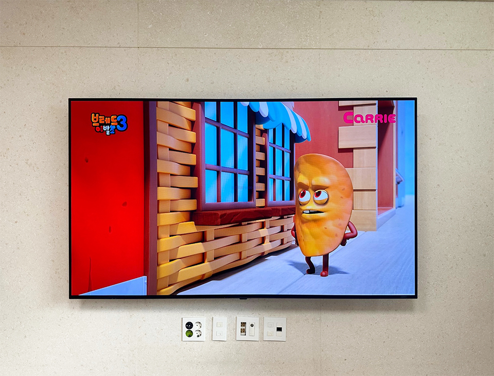 파주 운정동 벽걸이티비설치 거실 맞춤 시공 벽걸이 TV 설치 시공 사진 2