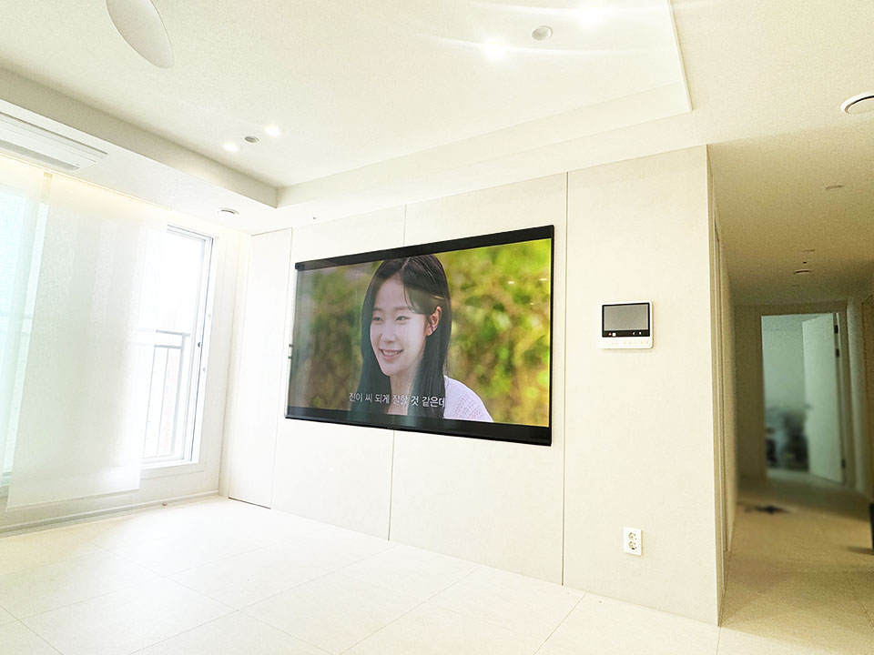 하남 벽걸이티비설치 깔끔한 거실 맞춤 전문 시공 벽걸이 TV 설치 시공 사진 1