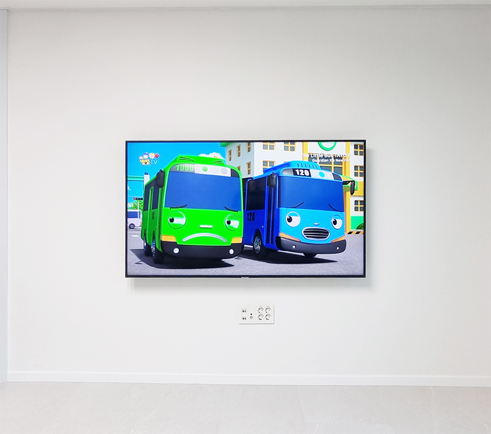 대구 벽걸이TV설치 대형TV·선정리 전문 벽걸이 TV 설치 시공 사진 1