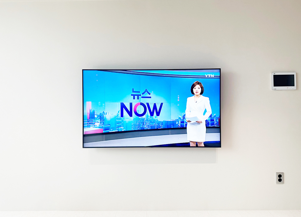 서울 신천동 벽걸이티비설치 TV교체·주변정리 맞춤 시공 벽걸이 TV 설치 시공 사진 1