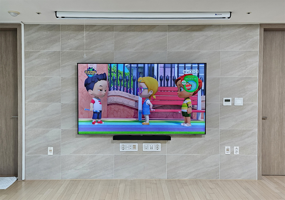검단 벽걸이티비설치 검단신도시 아파트 전문 시공 벽걸이 TV 설치 시공 사진 3