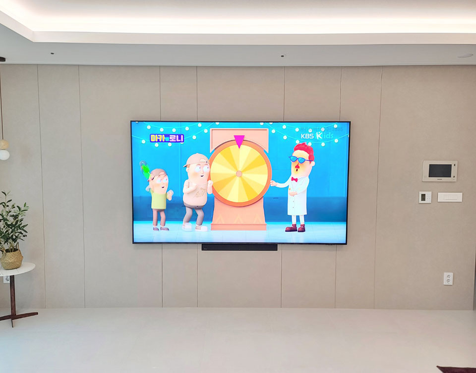 청라 벽걸이티비설치 청라국제도시 아파트 전문 시공 벽걸이 TV 설치 시공 사진 2