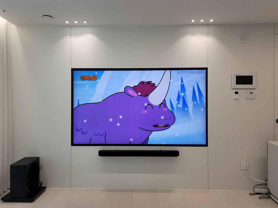부산 개금동 벽걸이티비설치 벽면환경 맞춤 TV시공 벽걸이 TV 설치 시공 사진 1
