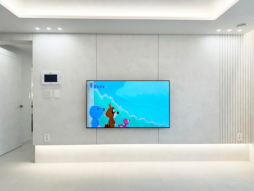 배곧 벽걸이티비설치 배곧신도시 아파트 전문 시공 벽걸이 TV 설치 시공 사진 2